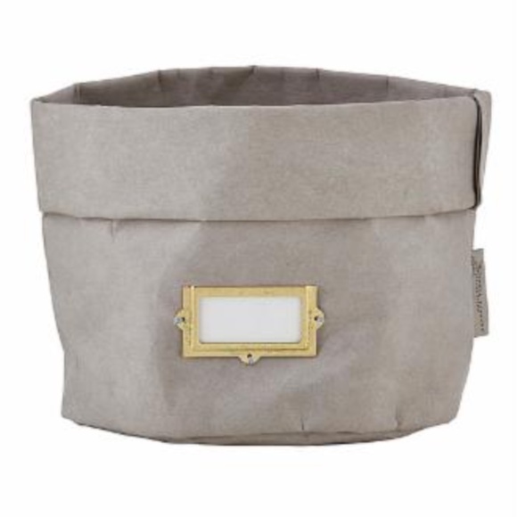SANTA BARBARA DESIGN: Set of 2 Grey Washable Paper Sturdy Holders - Picture 1 of 5